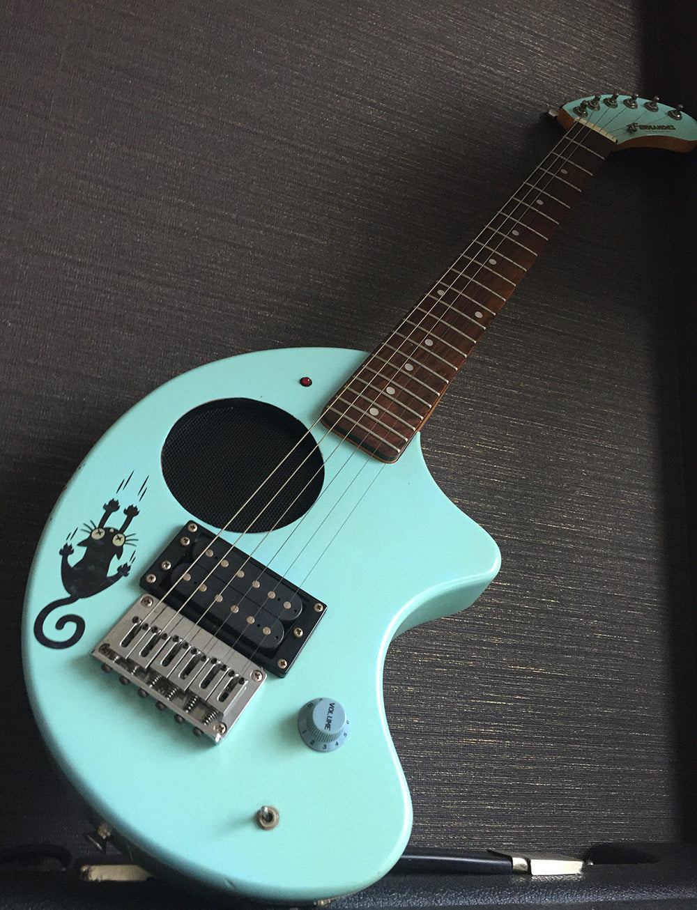 Ripping Slipping Cat - Inlay Sticker for Guitars, Bass & Ukuleles ...
