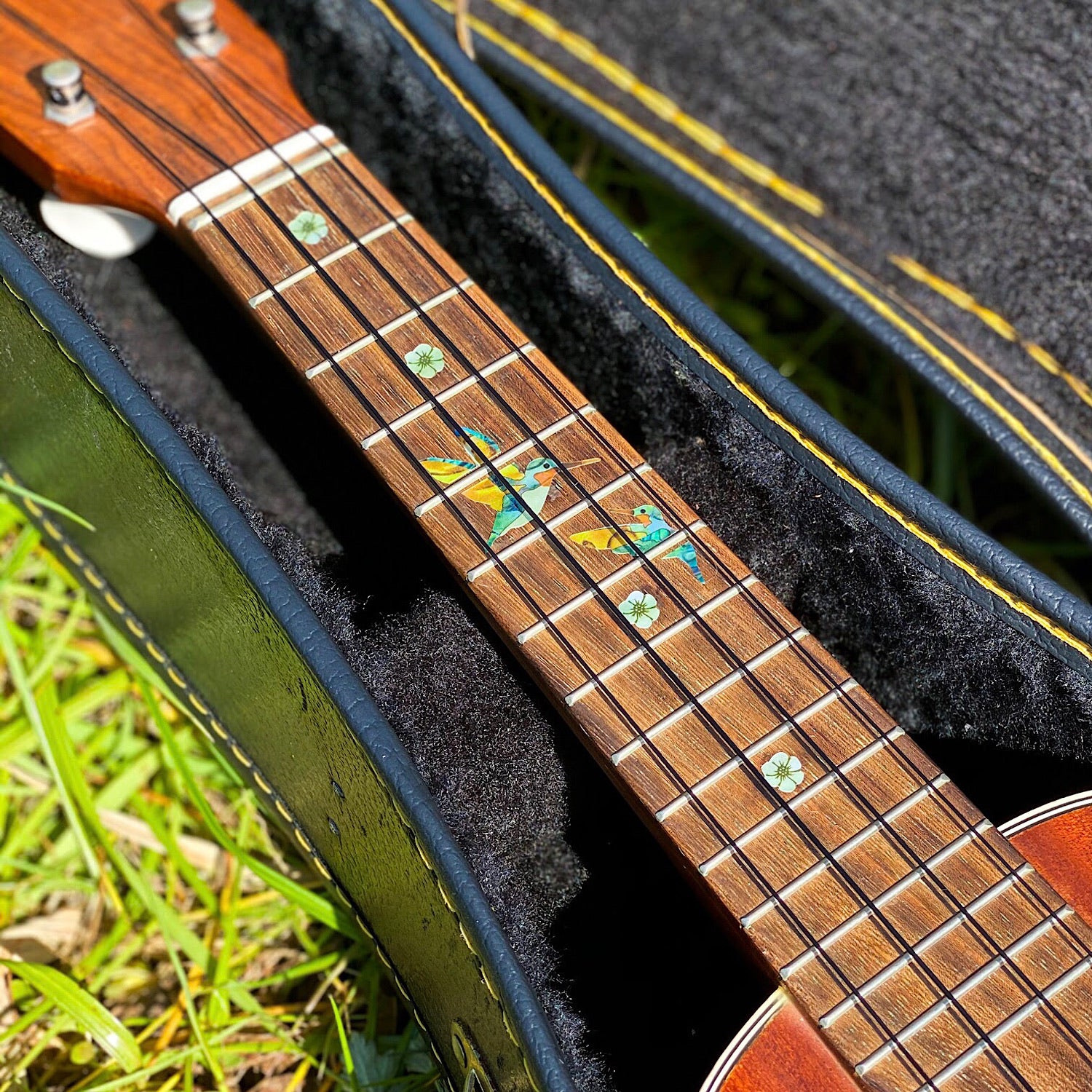 Bee Hummingbirds - Fret Markers for Ukuleles - Inlay Stickers Jockomo